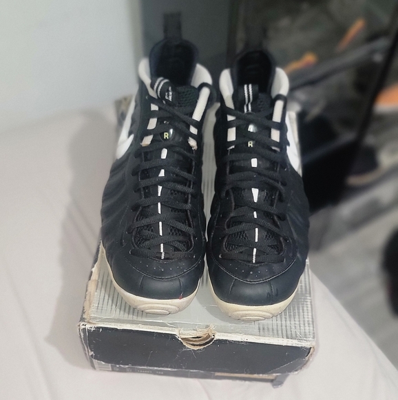 Dr doom foamposite - Picture 2 of 2